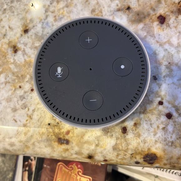 Amazon Alexa - Picture 2 of 3